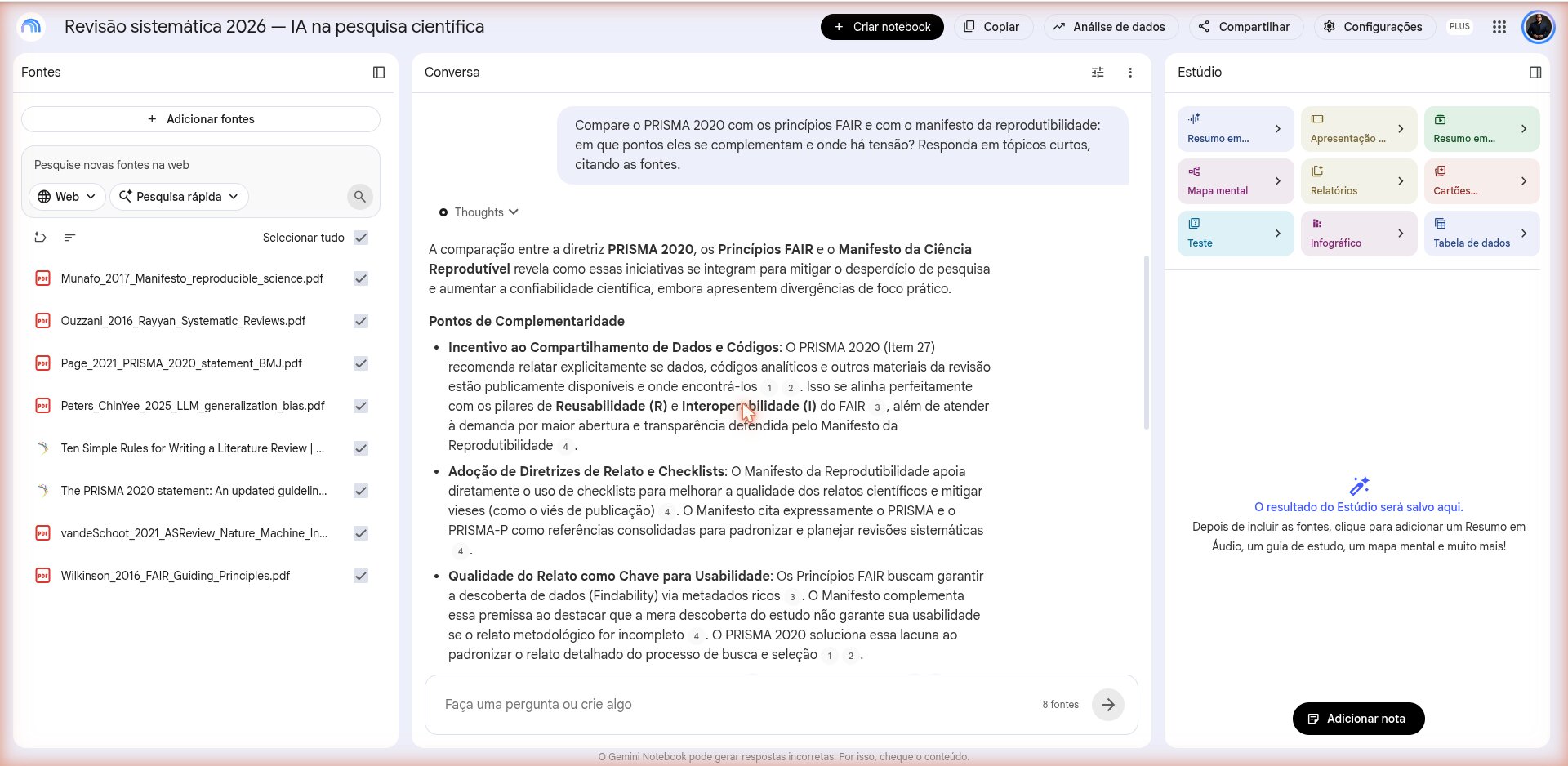 Resposta do notebook com números de citação entre colchetes ao longo do texto